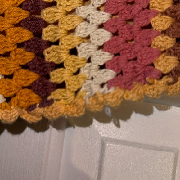 Zara Girls crocheted lined shorts, pull on shorts with elastic waist - Picture 3 of 9